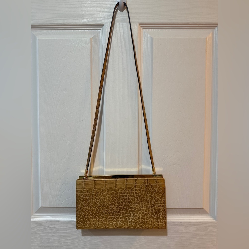 Rene New York VINTAGE Elegant Tan Crocodile-Embossed Purse immaculate condition - Picture 3 of 11